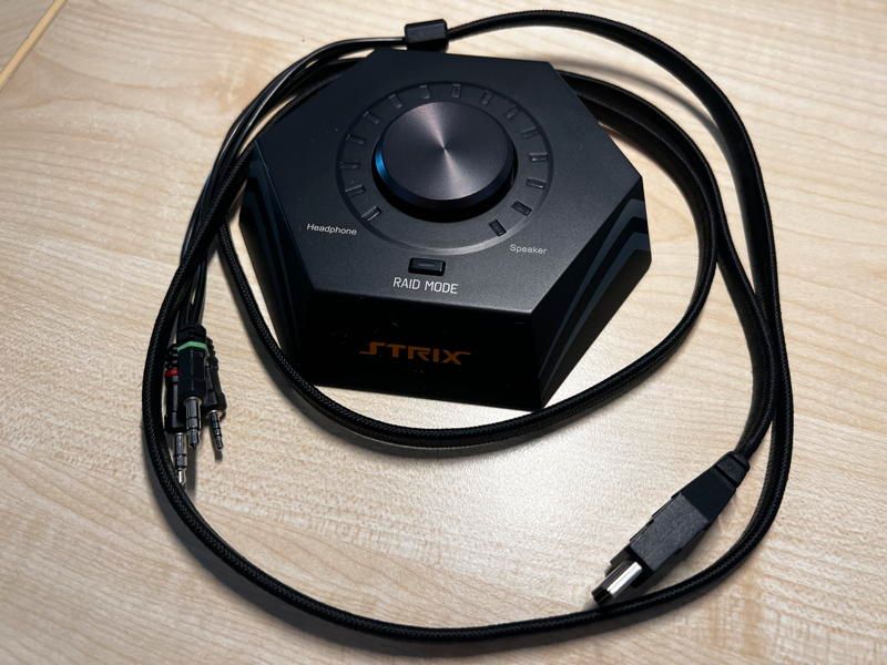 Asus Strix Raid DLX 7.1 Soundkarte + Controller Box in Odelzhausen