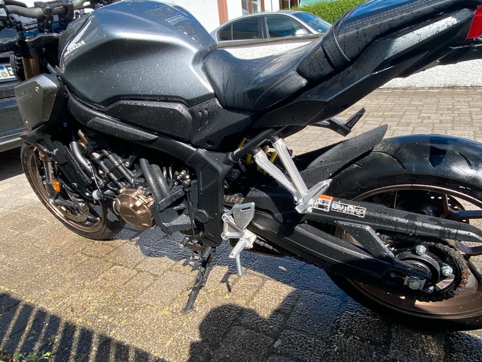 Honda CB 650 R ABS ++sehr gepflegt++ in Hausen i. Niederbayern