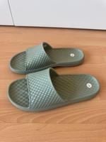 NEU Schlappen Slipper Badeschlappen Niedersachsen - Bohmte Vorschau