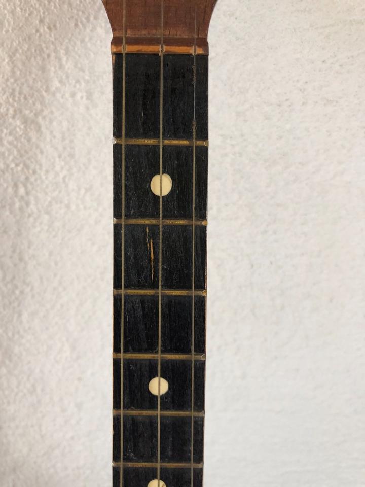 Russische Balalaika Musik Zupf Instrument 3-Saitig 76cm Gitarre in Kornwestheim