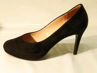 Damenschuh von Högl, Gr.38 schwarzer Samt Aachen - Aachen-Mitte Vorschau