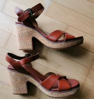 NEU Timberland Sandale Gr 41 BRAUN Leder Highheels Hessen - Bad Endbach Vorschau
