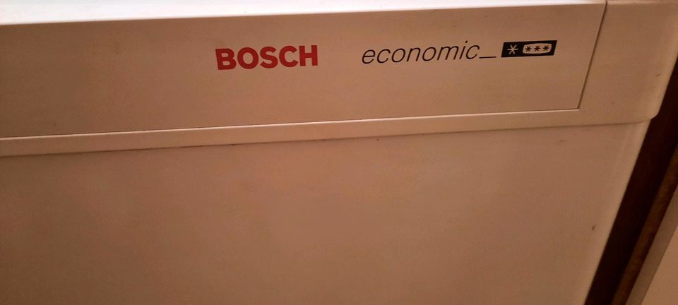 BOSCH Electronic Gefriertruhe mit 4 Schubladen in Hilden