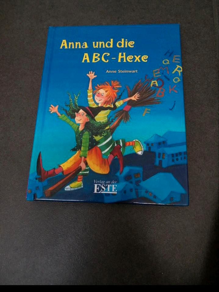 Bücher Kinderbücher  Jugendliche Lieder Puzzle uvm. in Aldingen