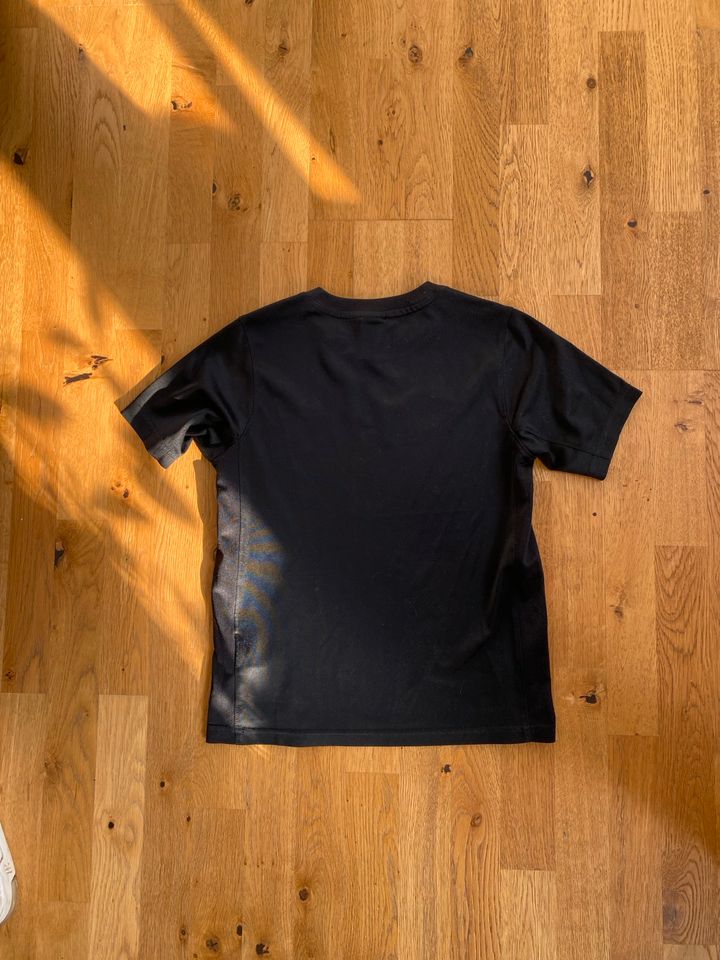 Nike junior Sport-Shirt schwarz Größe 140-152 in Hille