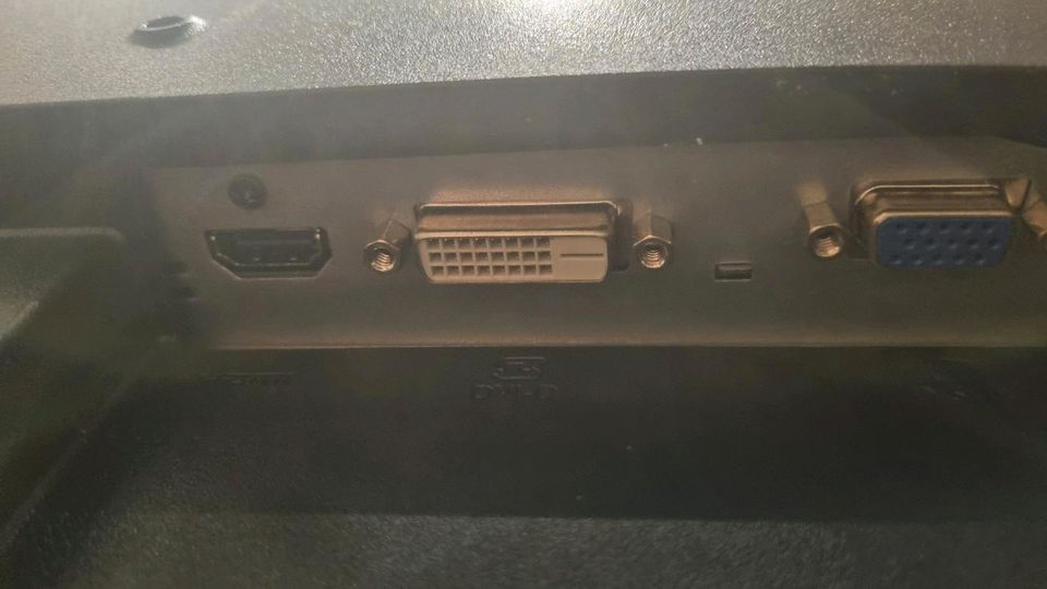 2× HDMI Full- HD 24" HP 24o/ Benq G2420HD in Nürnberg (Mittelfr)