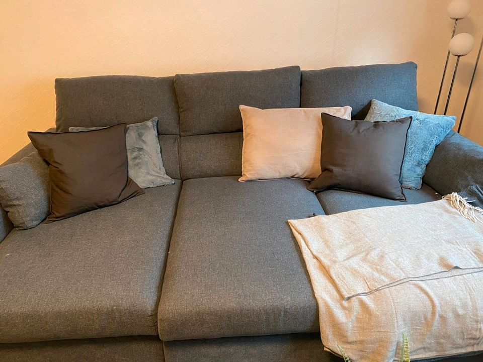 Couch/Sofa in Briedern