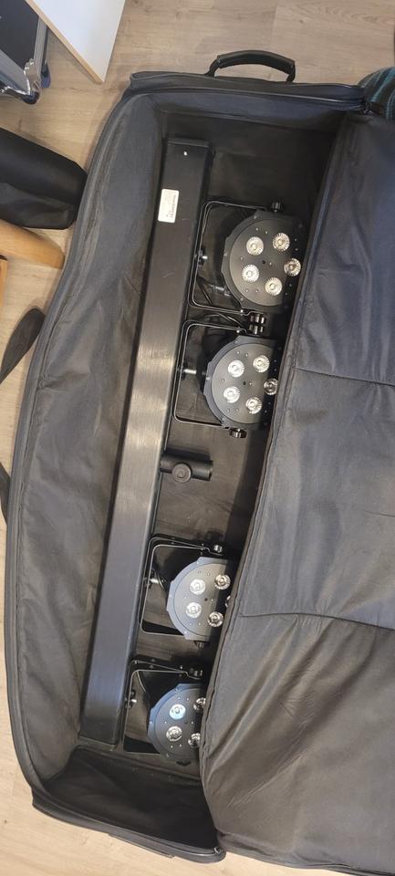 LED Bar :Stairville Power&DMX Bar + 4x ADJ Mega Tripar Profilplus in Wenden