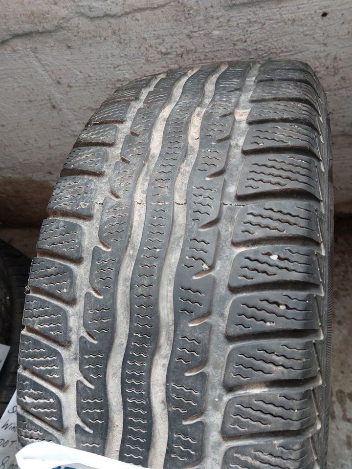 195/55 R15 85H Winterreifen 4 mm DOT2417 Formula in Schrobenhausen