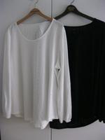 2xLangarmshirt/Bluse/Tunika Gr.4XL /52 Lochmuster schwarz u.weiss Hessen - Maintal Vorschau