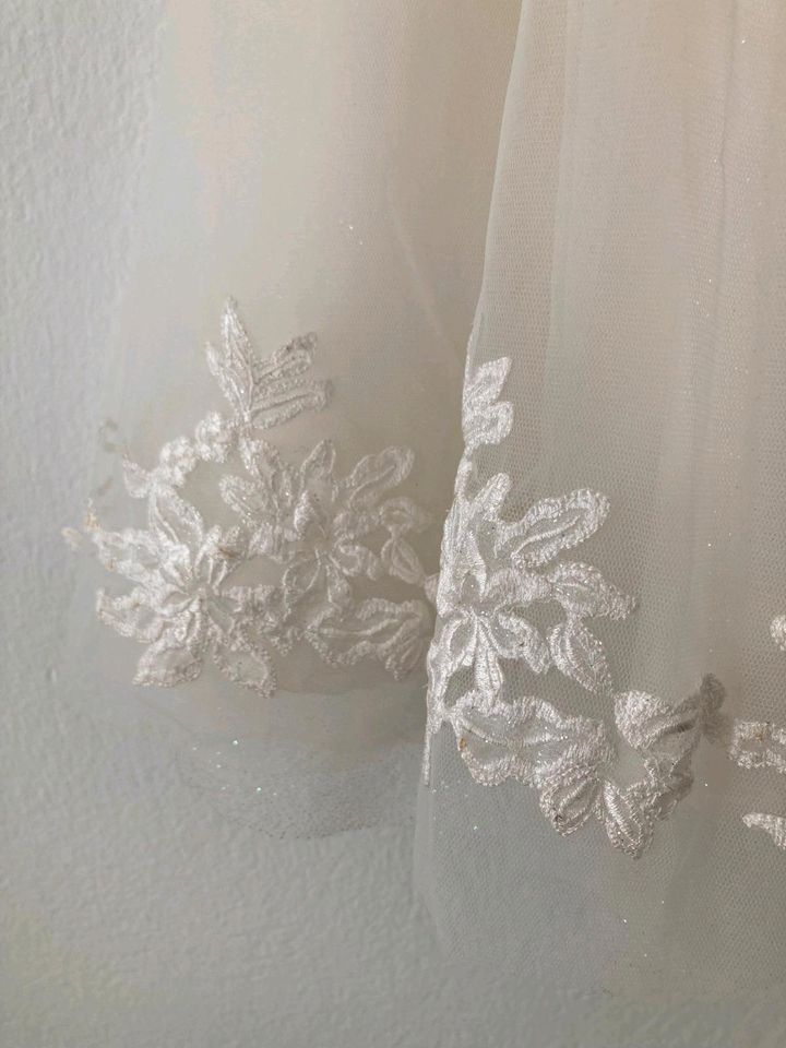 Kleid Hochzeit Blumenmädchen 2x handgenäht Tüll spitze Prinzessin in Leinfelden-Echterdingen