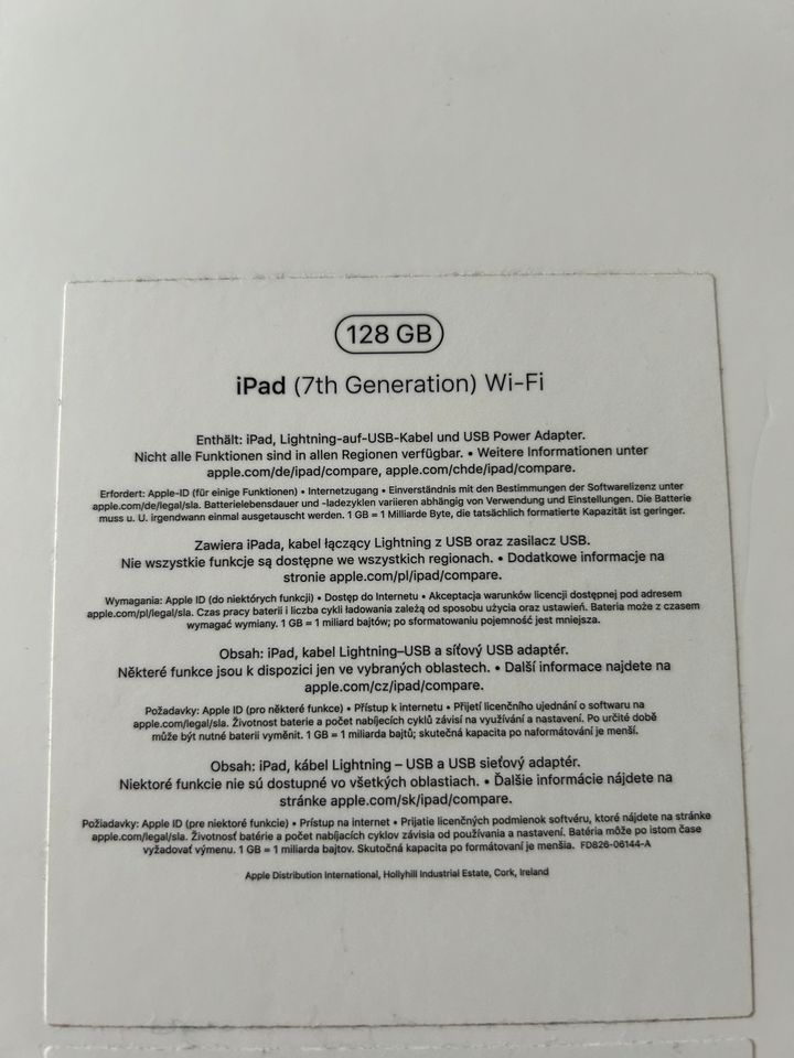 iPad 7. Generation 128 Gb, Space Grau ( mit Hülle + Tastatur ) in Delmenhorst