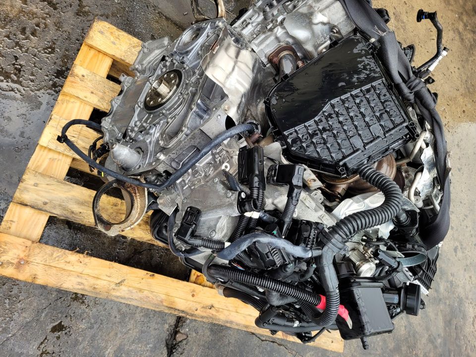 Motor BMW S63B44B 560PS M5 M6 F10 F12 F13 4.4 BITURBO in Mildenau