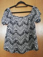 Bluse schwarz/weiß Carmen Look Gr.46 Saarland - Ottweiler Vorschau