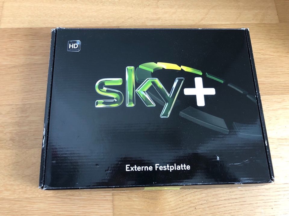 sky+ Externe Festplatte 320GB HDD EHD100SD mit Kabel Pace PVR in Planegg