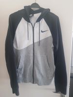 Nike Sweatshirt Jacke schwarz weiß grau Größe S Niedersachsen - Höhbeck Vorschau