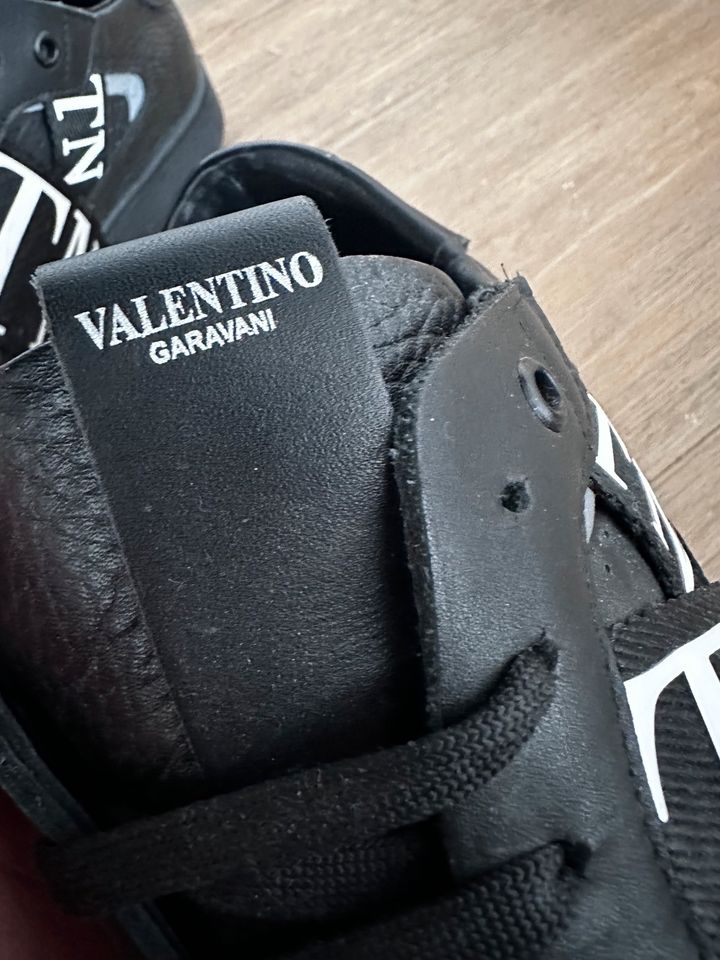 Valentino Herren Sneaker in Bad Nauheim