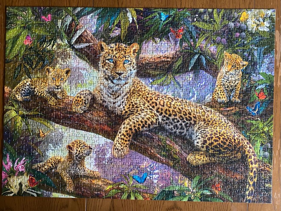 Ravensburger Puzzle „Stolze Leopardenmutter“ 1000 Teile in Berlin