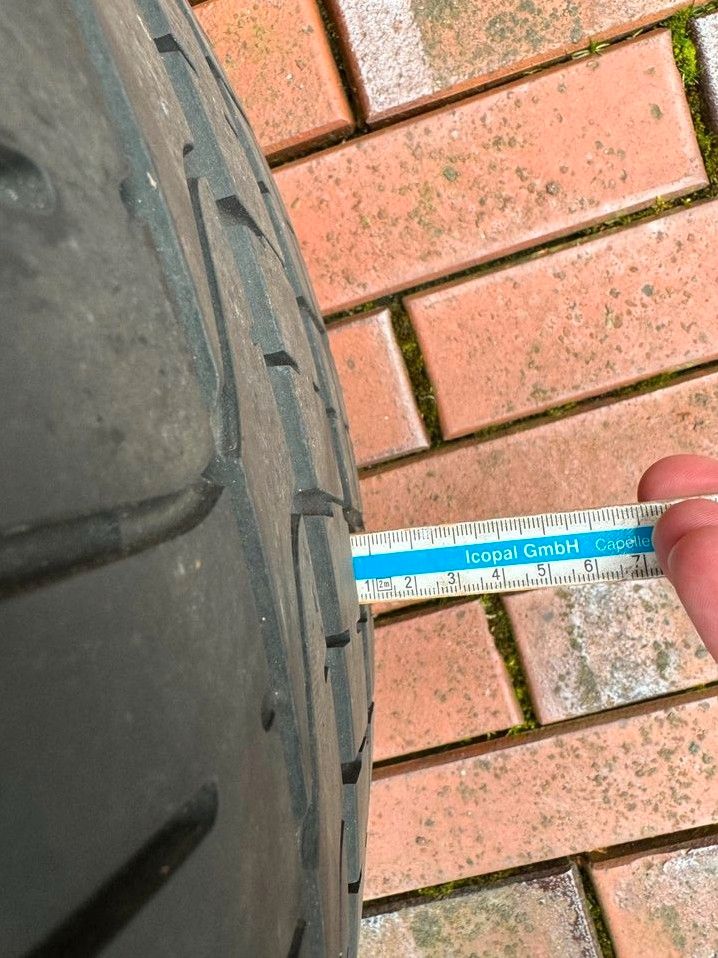 Sommerreifen Pirelli P Zero 255/50 R20 in Emsdetten