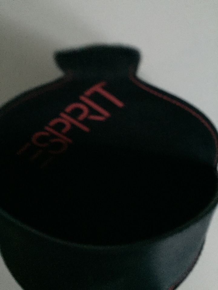 Esprit Brillenetui XL Jeansoptik schwarz m.roten Nähten wie neu in Köln
