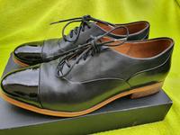 Clarks schwarze Lederschuhe mit Lackspitze; Gr. 39 Rheinland-Pfalz - Budenheim Vorschau