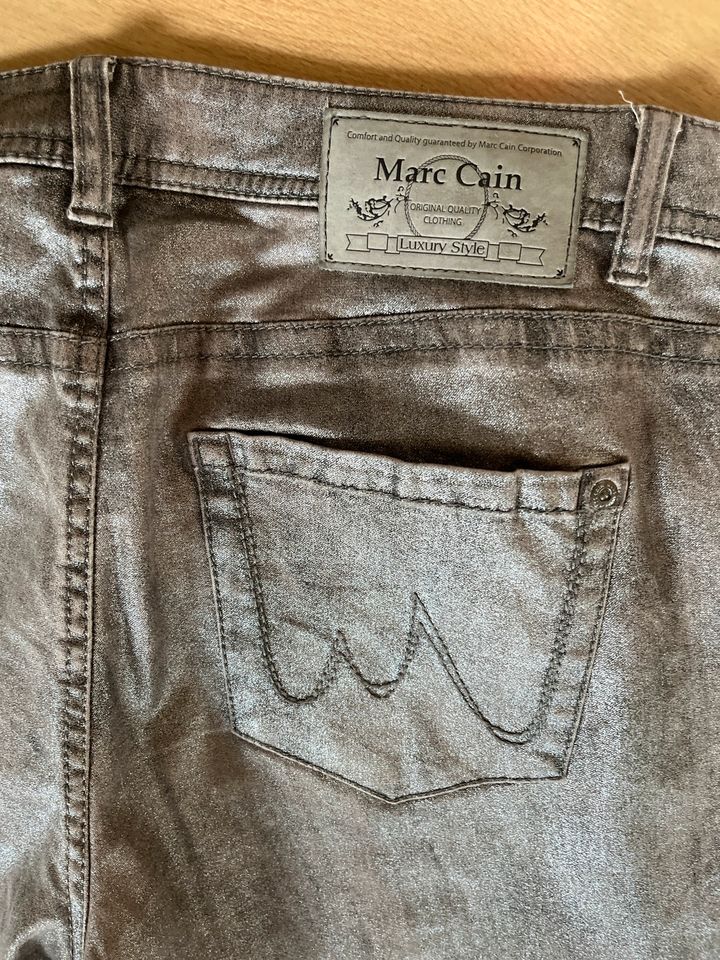 Angesagte Marc Cain Glitzer - Hose- Gr. N5 - Versand inklusive! in Weinheim