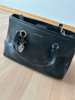 Schwarze Handtasche von Charles & Keith München - Au-Haidhausen Vorschau