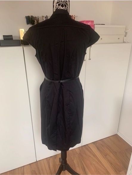 H&M Damen Kleid Schwarz mit Gürtel Gr.42 in Nürnberg (Mittelfr)