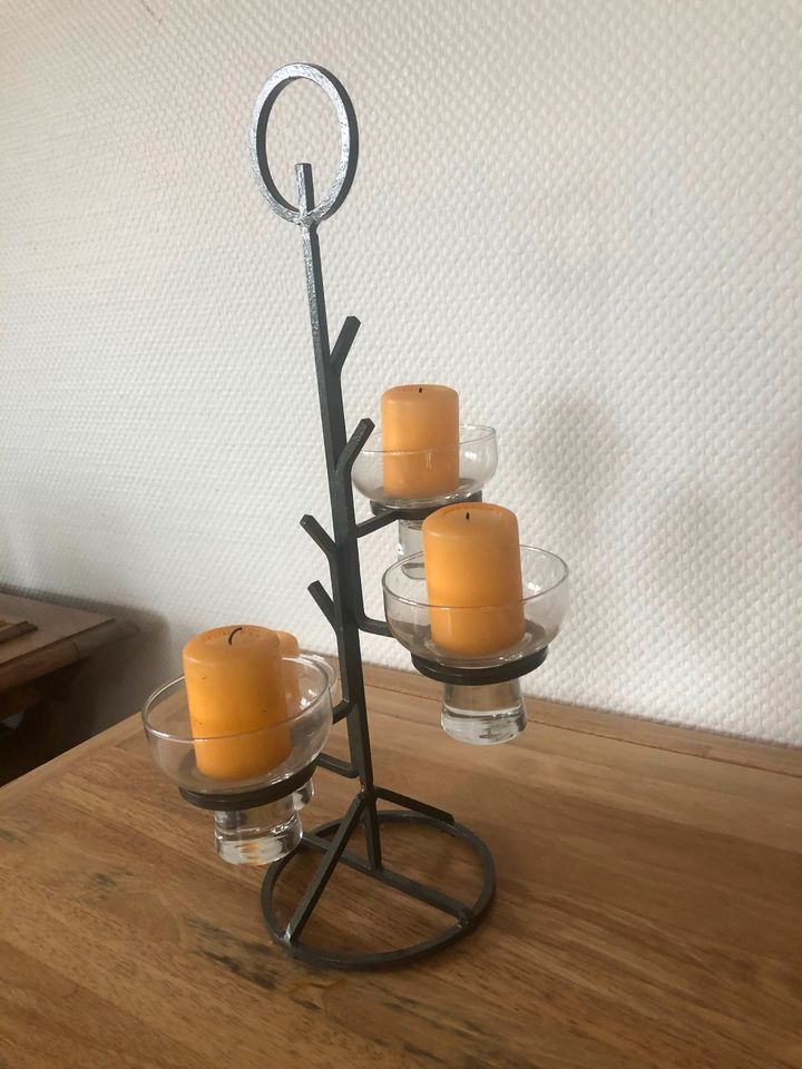 Kerzenhalten geschmiedet mit 4 Glasaufsätzen - Ansehen in Lentföhrden