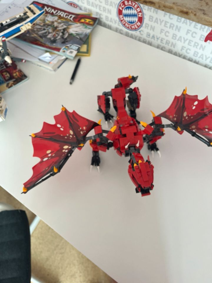 Lego Ninjago roter Drache in Wülfrath