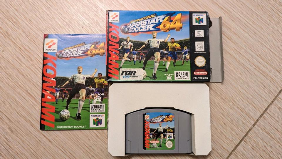 Nintendo N64 Spiel International Superstar Soccer 64 in Ilmnitz