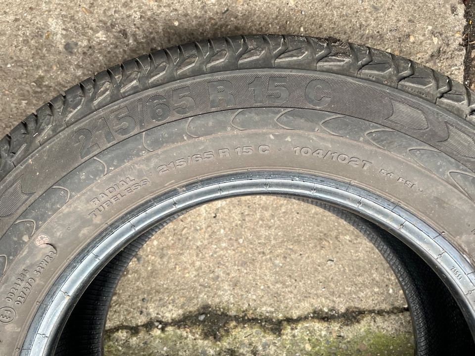 Continental Vanco2 Transporter Sommerreifen 215/65 R15C / 8,5mm in Recklinghausen