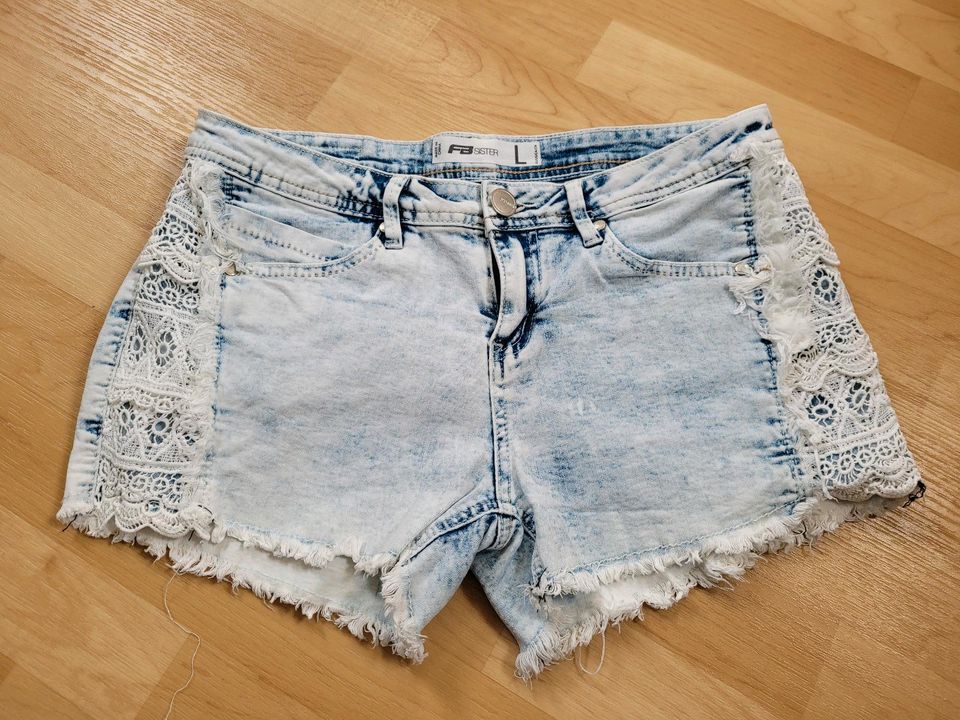 Jeansshorts Fishbone Gr. L *NEU* in Dresden