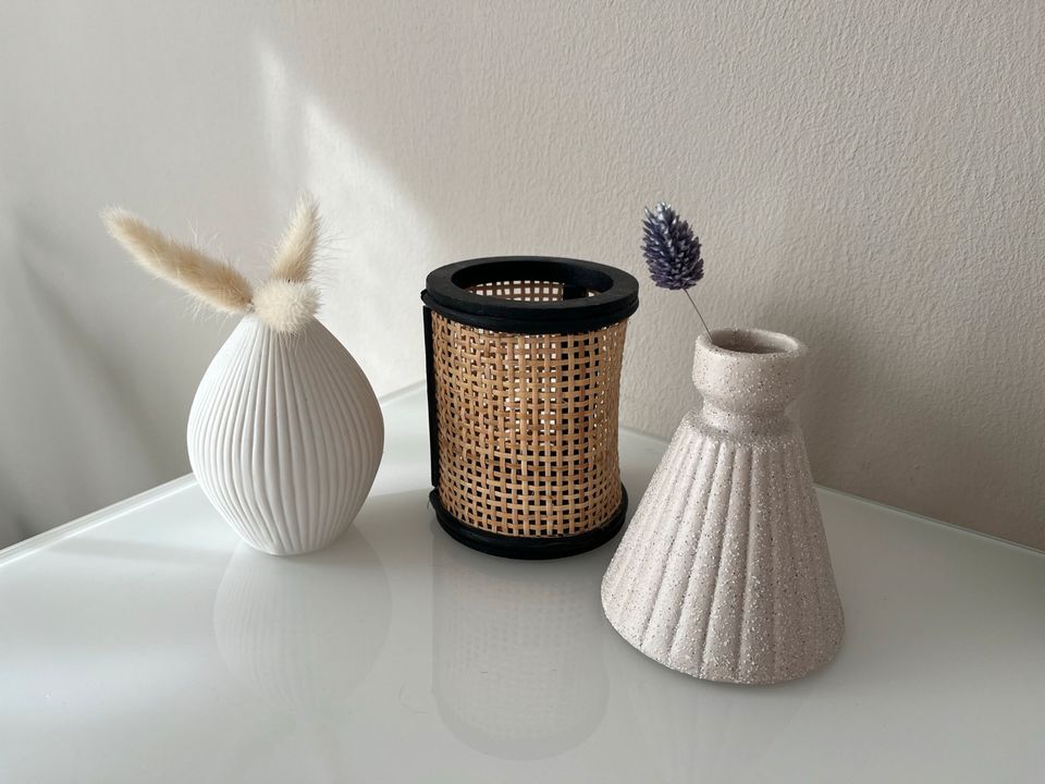 Kleines Dekoset Vasen / Teelicht in Schwalbach