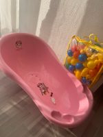 Baby-Badewanne mit Abfluss + Bälle Bayern - Moosburg a.d. Isar Vorschau