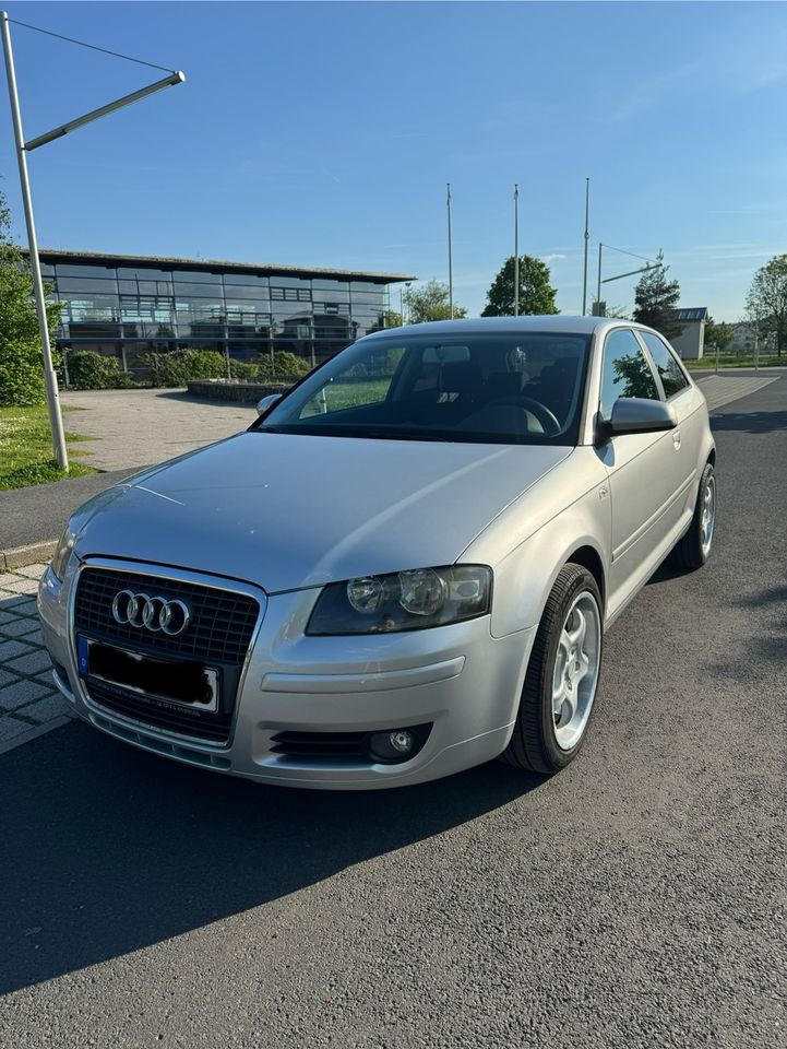 Audi A3 1.6 (BJ 09/2006) 179.000km Silber in Würzburg