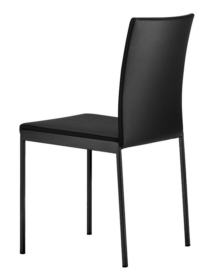 Stuhl OLLY Leder in 10 verschiedenen Farben Untergestell schwarz in Renningen