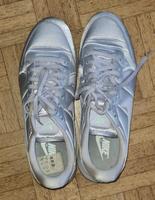 Nike Damen Sneaker und Schuhe gr. 40.5 Köln - Köln Brück Vorschau