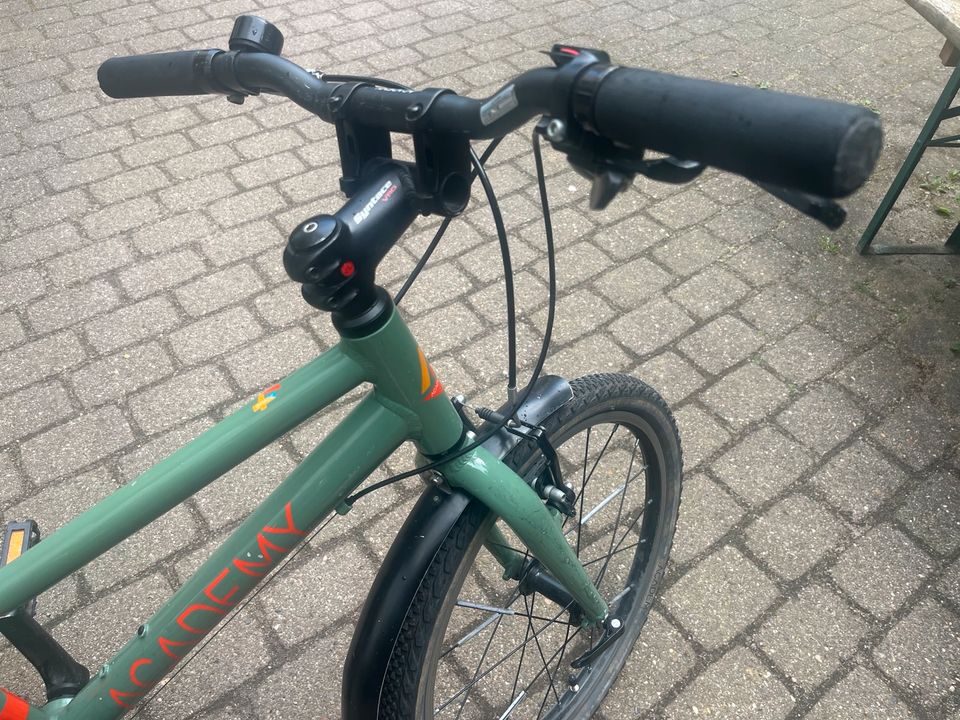 Academy Fahrrad 4/20 Zoll (leichter als Woom) in Hamburg