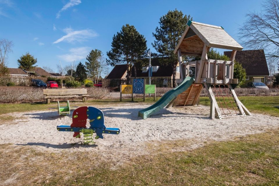 Niederlande: Genießen Sie vom Wasser und der Ruhe: schönes, freistehendes Ferienhaus!! in Nordenham