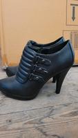 Pumps high heels Stiefeletten Absatzschuhe Bayern - Oberding Vorschau