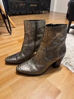 ASH Stiefelette Khaki schwarz 40 Frankfurt am Main - Sachsenhausen Vorschau