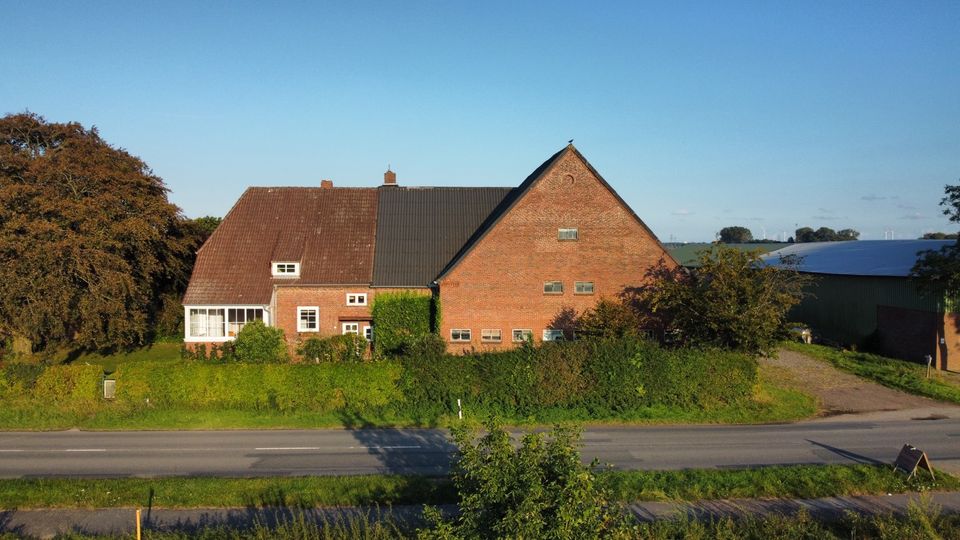 Landwirtschaftliches Wohn- & Wirtschaftsgebäude in Seester