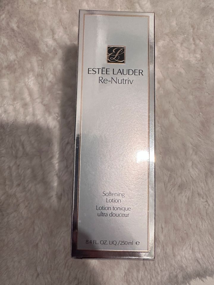 Estee Lauder Re-Nutriv Softening Lotion 250ml in Freiberg