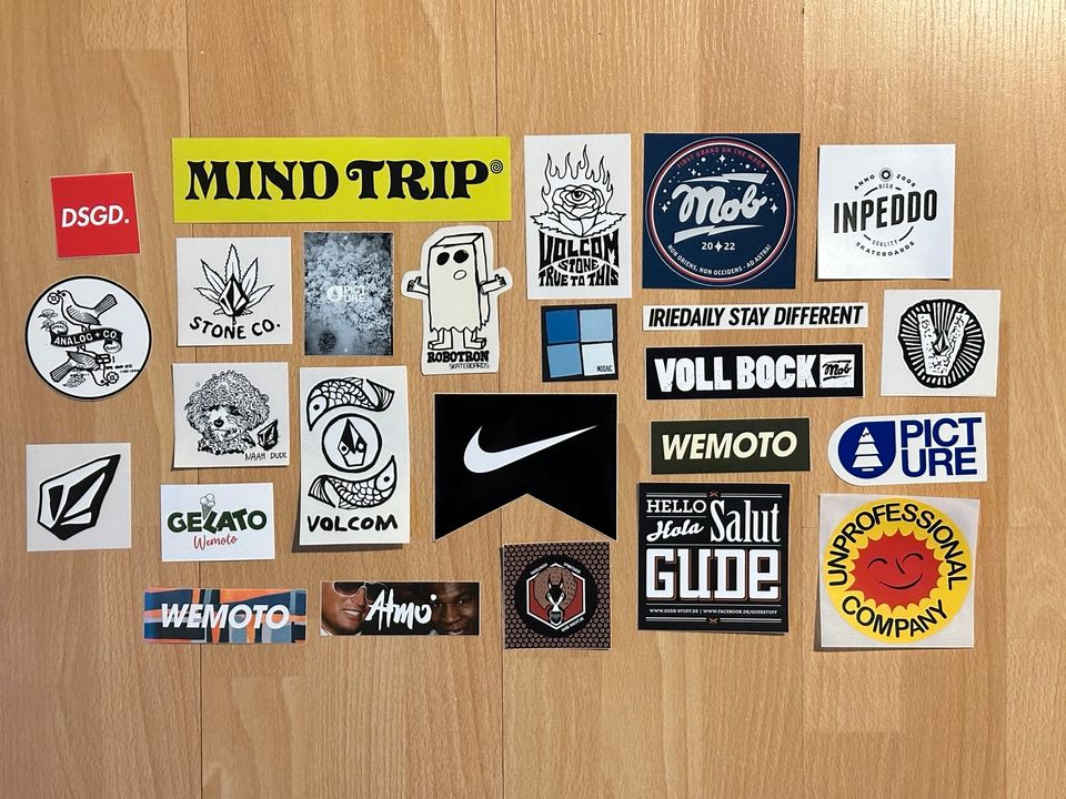 Skateboard Sticker Set 25 Stk #4 volcom nike gude in Frankfurt am Main