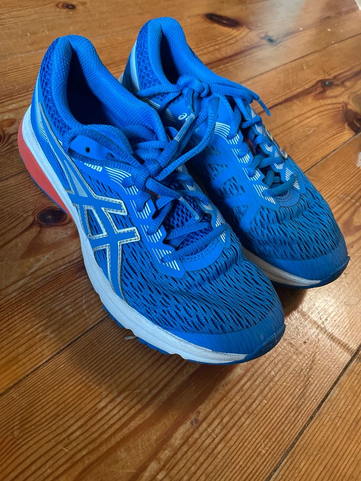 ASICS Sportschuhe in Heidmühlen