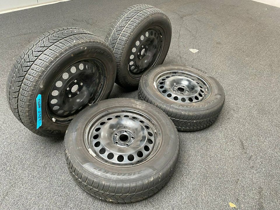 4x Winterkompletträder 17" Stahl VW Tiguan 215/65 R17 Nr.: 2383 in Raesfeld