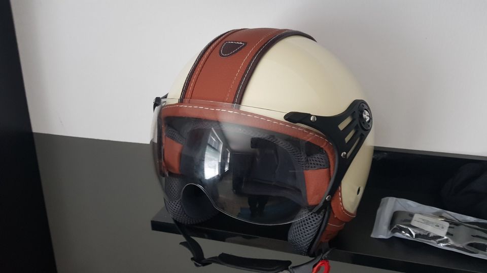 Motorradhelm in Gieboldehausen