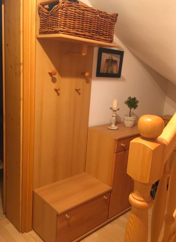 Schönes WG-Zimmer (Souterrain) für weibliche Mitbewohnerin in Großhelfendorf