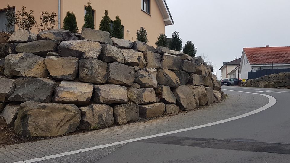 Hangbestigung Stützmauer Trockenmauer L-Steine + LIEFERUNG in Aachen